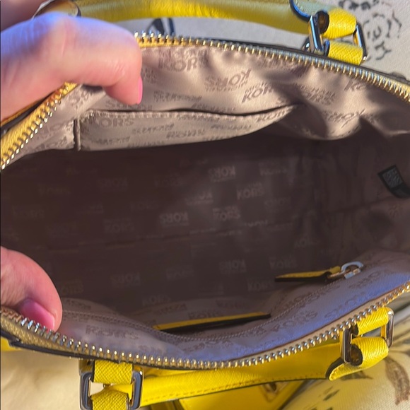Michael Kors Yellow Studded Satchel with matching wallet - Picture 6 of 9